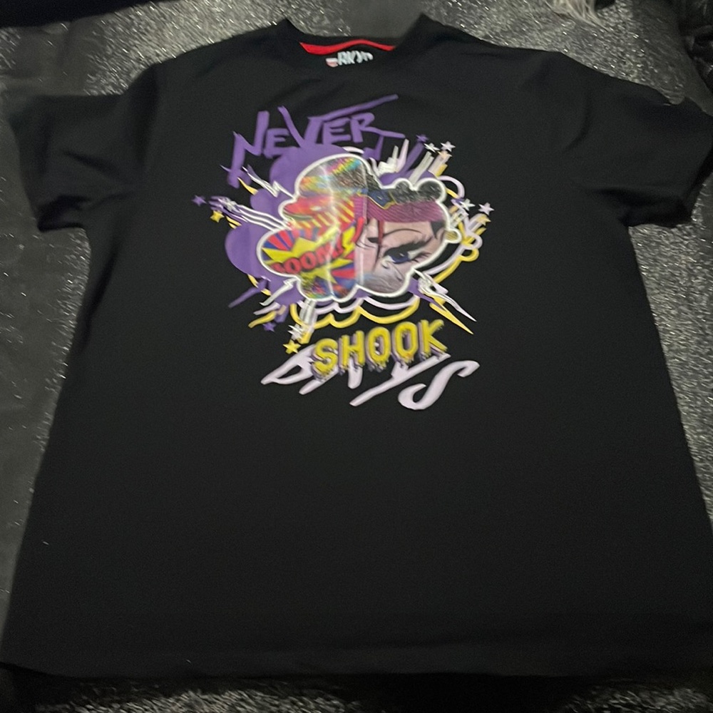 Men’s size M short sleeve t shirt